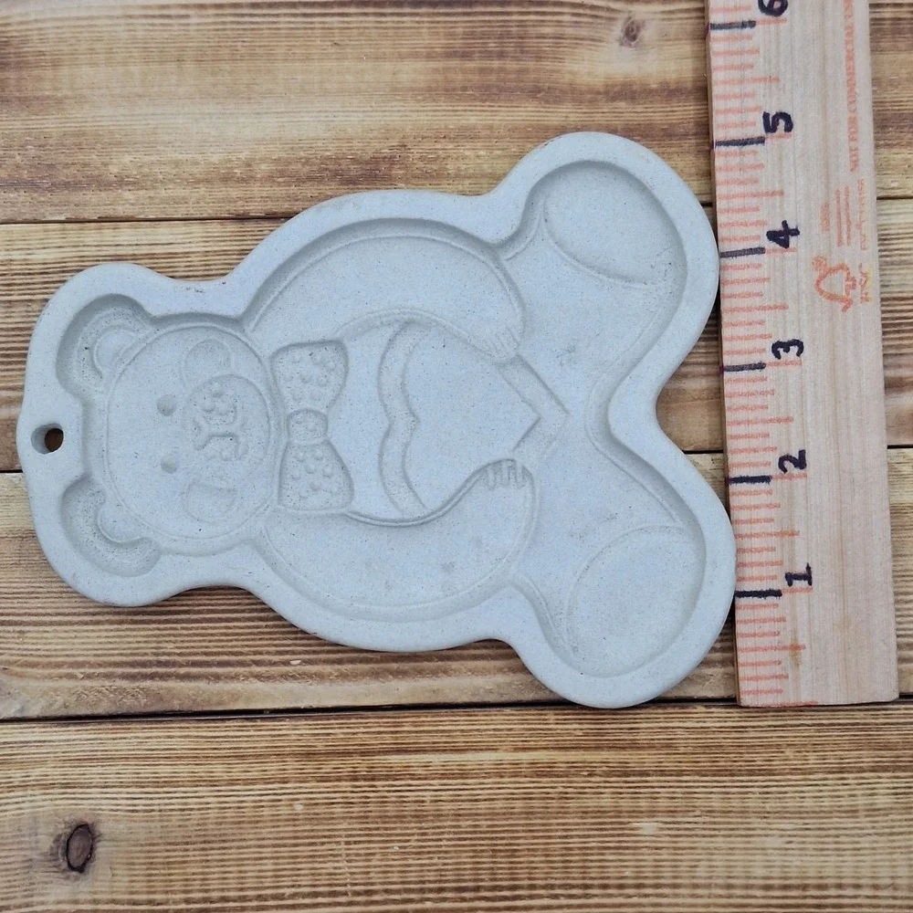 The Pampered Chef‎ Teddy Bear Clay Cookie Mold 1991 USA Baking